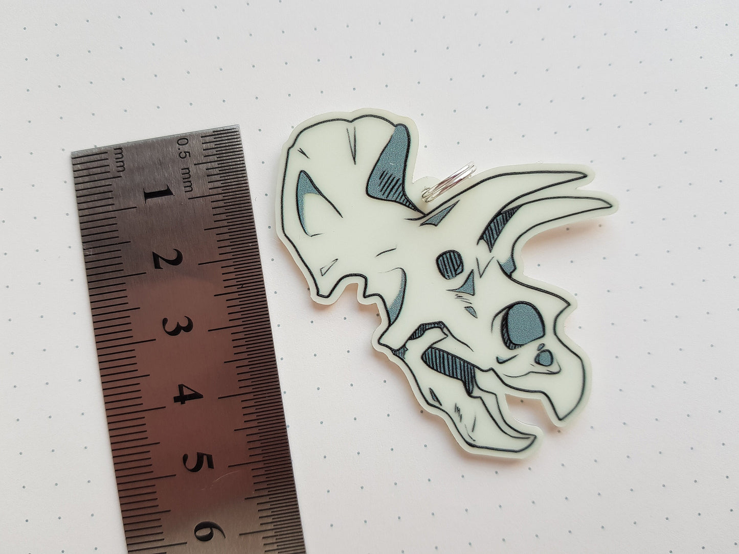 Triceratops Skull - Glow in the Dark Keyring