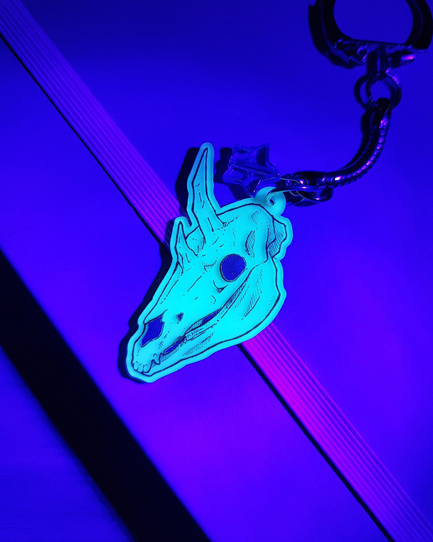 Glow in the dark unicorn skull keyring