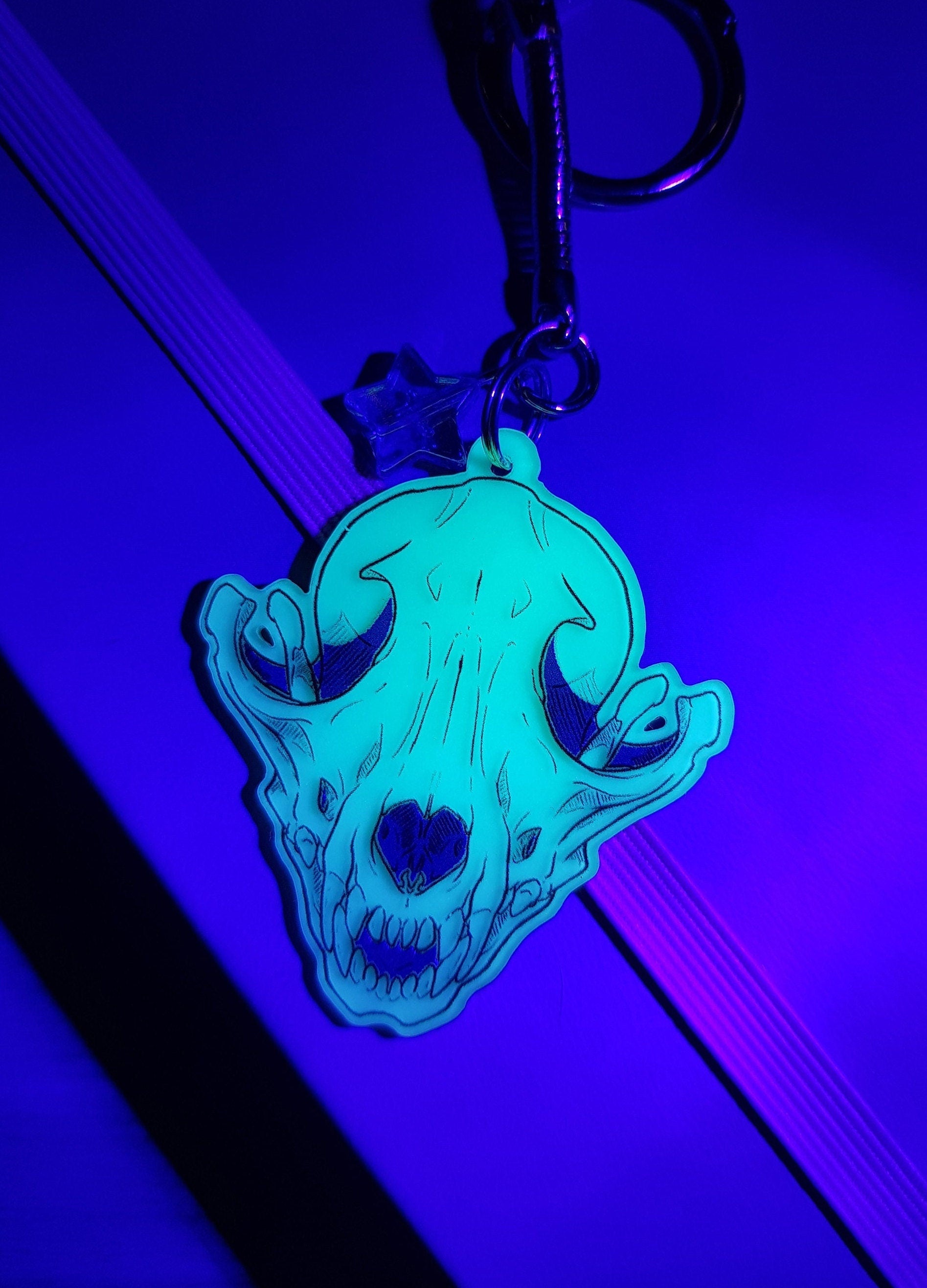 Glow in the Dark fox keyring
